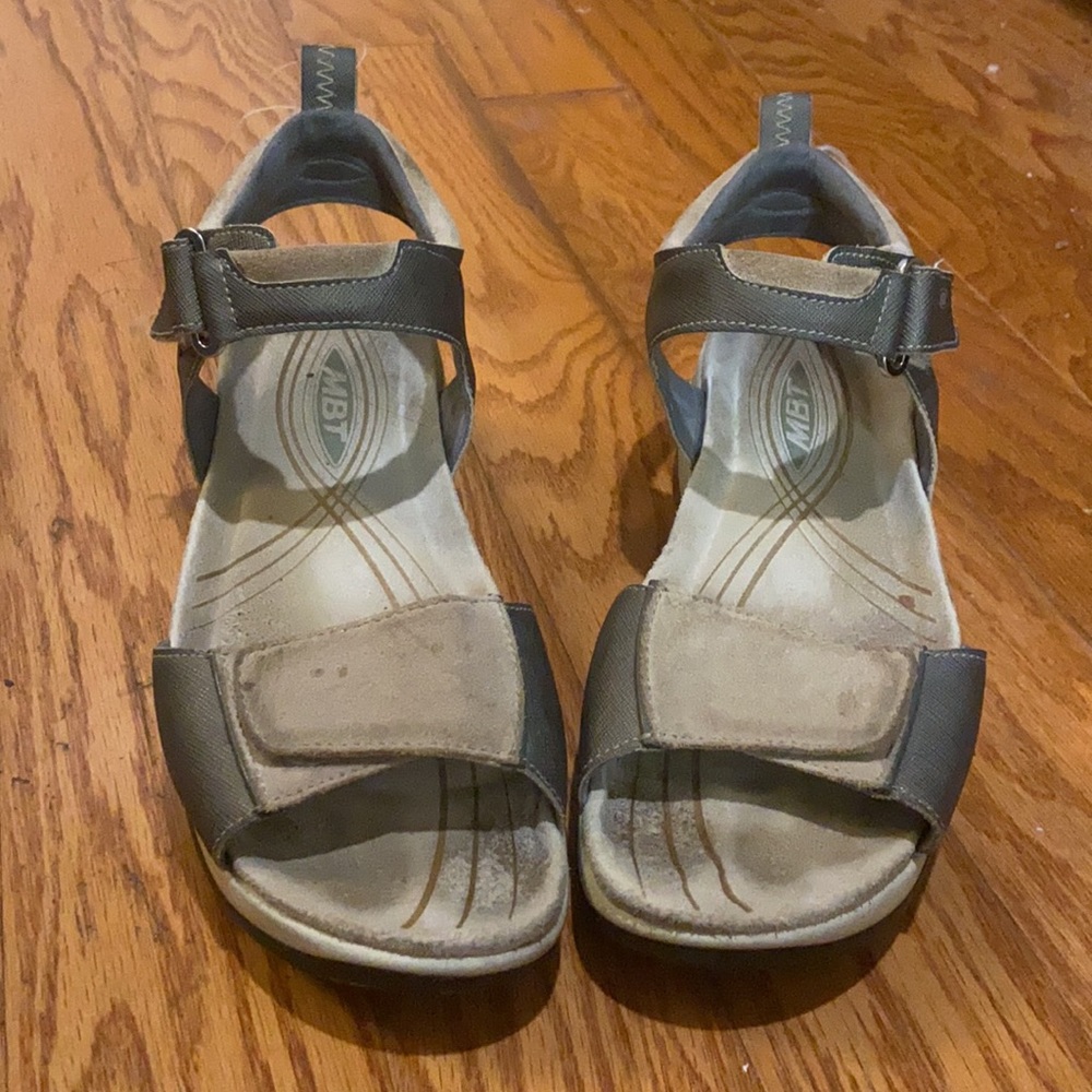 MBT Women’s Silver and Cream Sandals 6 - 6.5